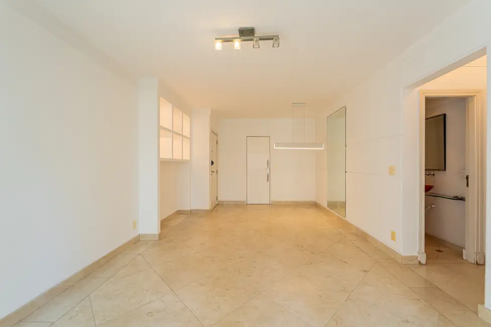 Foto 5 de Apartamento com 4 quartos à venda, 104m2 em Moema, São Paulo - SP