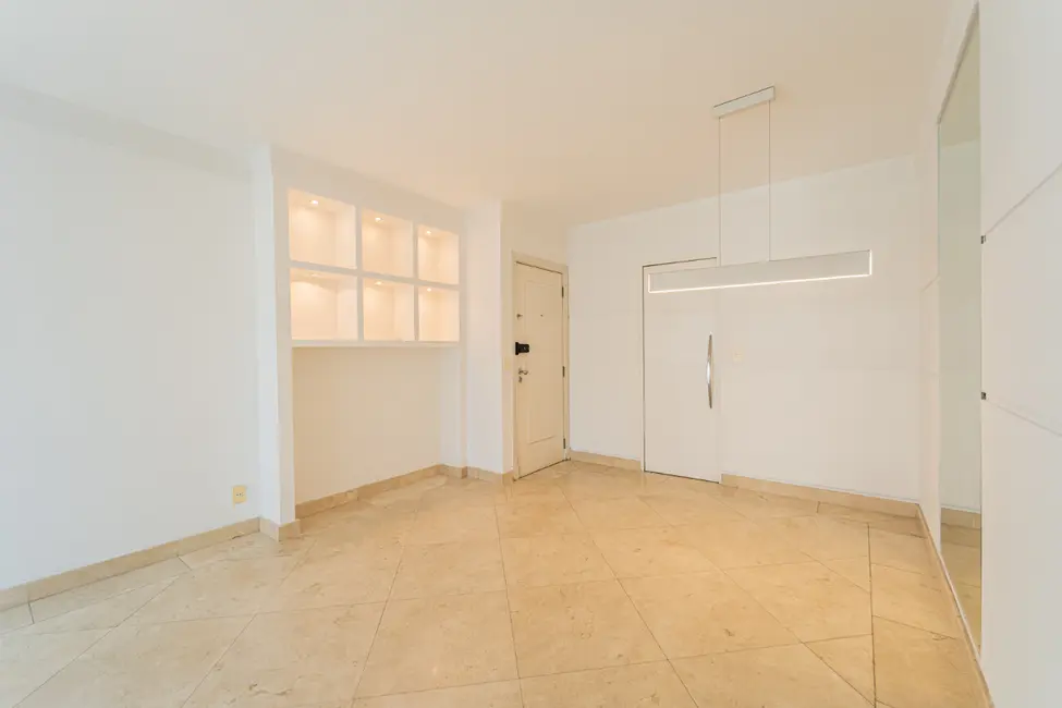 Foto 6 de Apartamento com 4 quartos à venda, 104m2 em Moema, São Paulo - SP