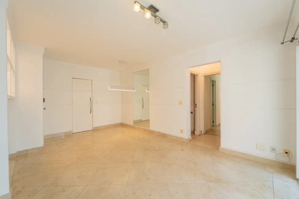 Foto 4 de Apartamento com 4 quartos à venda, 104m2 em Moema, São Paulo - SP