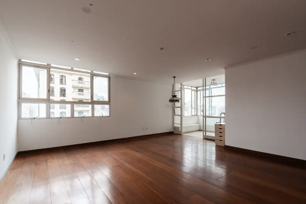 Foto 1 de Apartamento com 3 quartos à venda em Morro dos Ingleses, São Paulo - SP