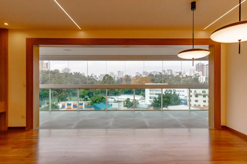 Foto 6 de Apartamento com 3 quartos à venda, 234m2 em Aclimação, São Paulo - SP