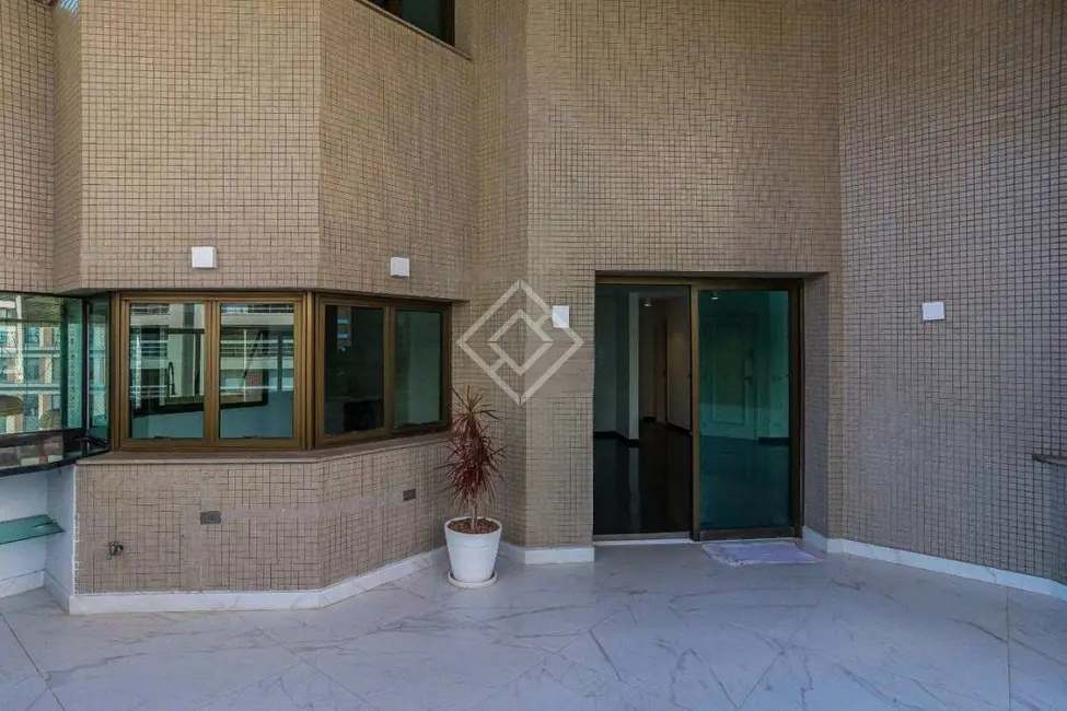 Apartamento com 3 quartos para alugar, 286m2 em Jardim Fonte do Morumbi, São Paulo - SP - imagem 9 Foto 9 de Apartamento com 3 quartos para alugar, 286m2 em Jardim Fonte do Morumbi, São Paulo - SP