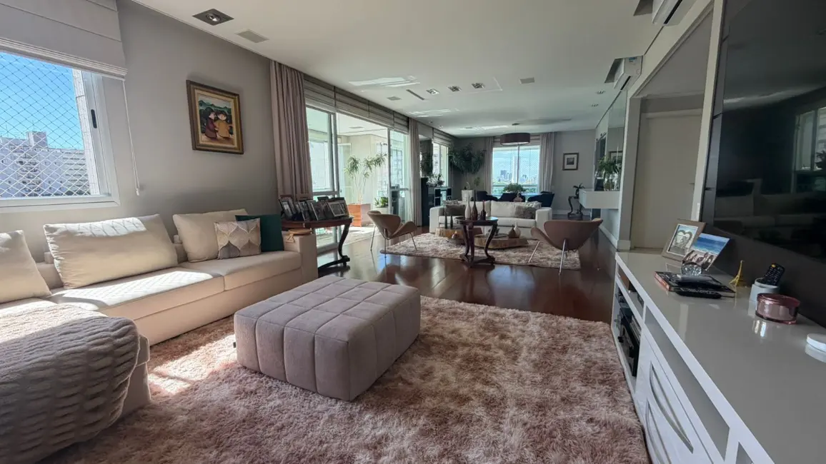 Foto 2 de Apartamento com 5 quartos para alugar, 300m2 em Perdizes, São Paulo - SP