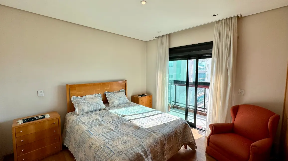 Apartamento com 4 quartos à venda, 242m2 em Campo Belo, São Paulo - SP - imagem 9 Foto 9 de Apartamento com 4 quartos à venda, 242m2 em Campo Belo, São Paulo - SP