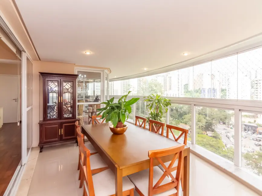 Foto 6 de Apartamento com 4 quartos à venda em Vila Suzana, São Paulo - SP