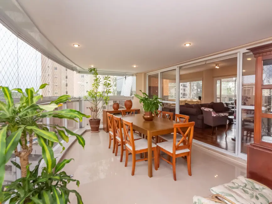Foto 1 de Apartamento com 4 quartos à venda em Vila Suzana, São Paulo - SP