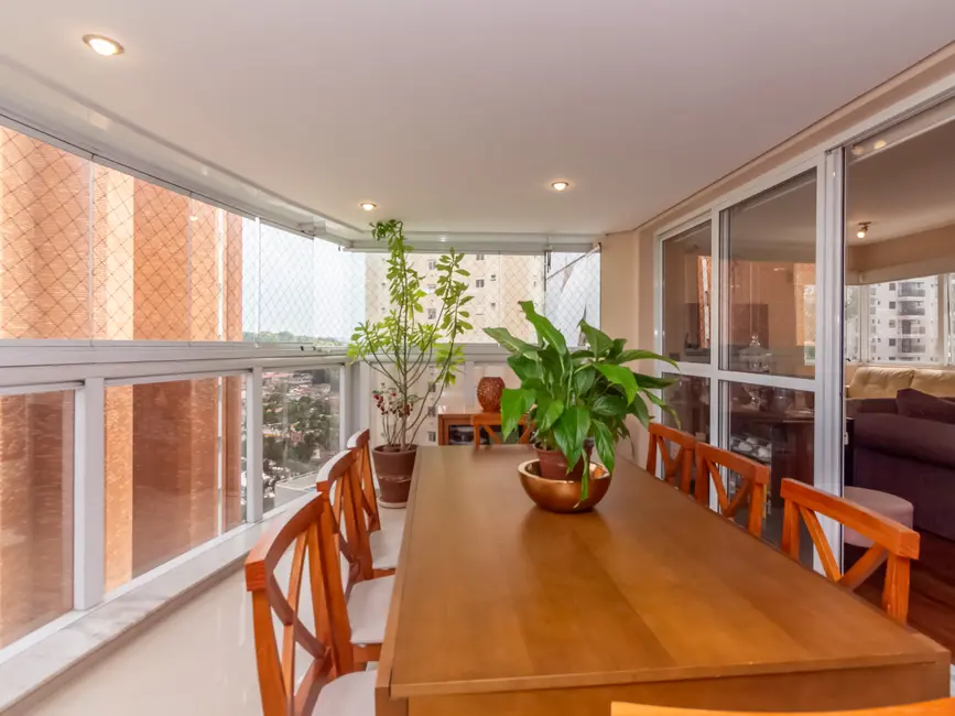 Foto 4 de Apartamento com 4 quartos à venda em Vila Suzana, São Paulo - SP