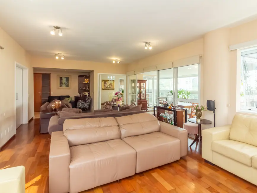 Foto 9 de Apartamento com 4 quartos à venda em Vila Suzana, São Paulo - SP