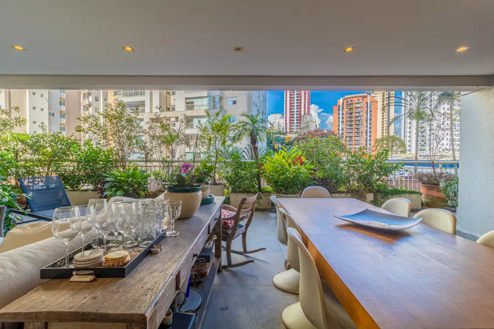 Apartamento com 3 quartos à venda, 4970m2 em Vila Alexandria, São Paulo - SP - imagem 1 Foto 1 de Apartamento com 3 quartos à venda, 4970m2 em Vila Alexandria, São Paulo - SP