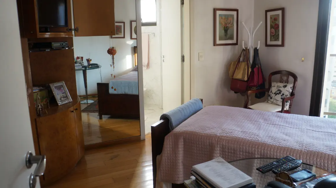 Foto 5 de Apartamento com 3 quartos à venda, 277m2 em Campo Belo, São Paulo - SP