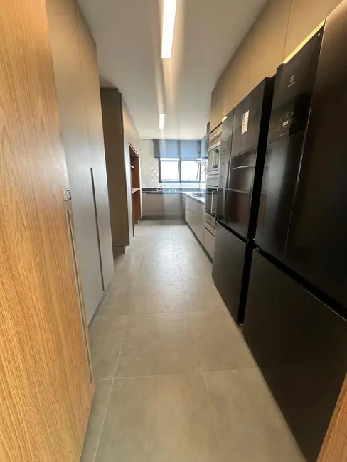 Foto 8 de Apartamento com 3 quartos à venda, 226m2 em Jardim América, São Paulo - SP