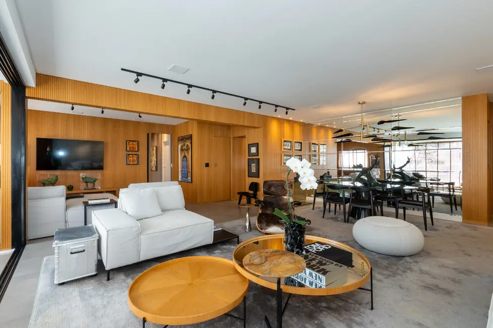 Apartamento com 3 quartos à venda, 207m2 em Morumbi, São Paulo - SP - imagem 1 Foto 1 de Apartamento com 3 quartos à venda, 207m2 em Morumbi, São Paulo - SP