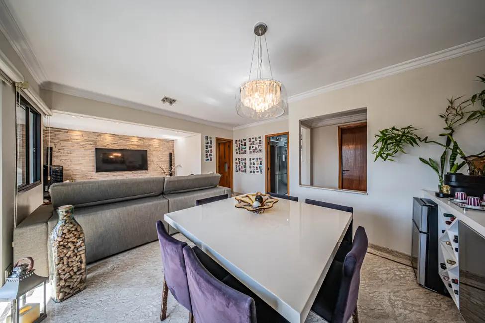 Apartamento com 2 quartos à venda, 97m2 em Moema, São Paulo - SP - imagem 3 Foto 3 de Apartamento com 2 quartos à venda, 97m2 em Moema, São Paulo - SP