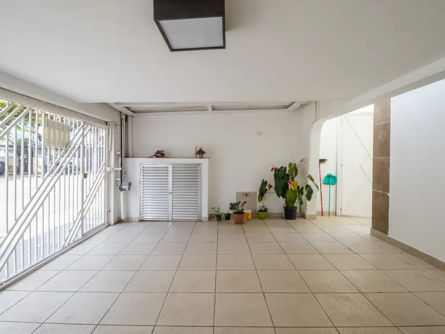 Sobrado com 3 quartos à venda, 230m2 em Chácara Santo Antônio (Zona Sul), São Paulo - SP - imagem 3 Foto 3 de Sobrado com 3 quartos à venda, 230m2 em Chácara Santo Antônio (Zona Sul), São Paulo - SP