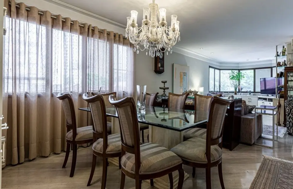 Foto 8 de Apartamento com 4 quartos à venda, 200m2 em Moema, São Paulo - SP