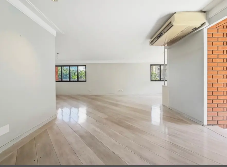 Foto 3 de Apartamento com 4 quartos à venda em Moema, São Paulo - SP