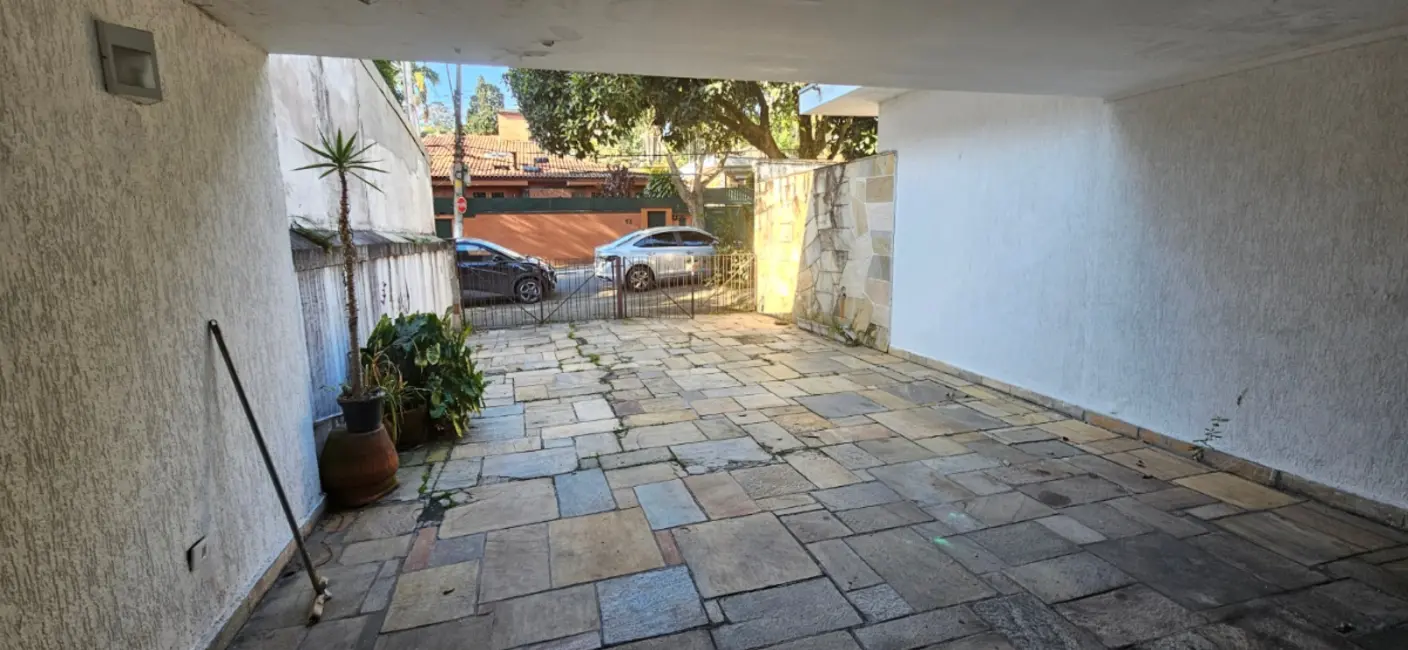 Sobrado com 3 quartos à venda, 213m2 em Alto da Boa Vista, São Paulo - SP - imagem 3 Foto 3 de Sobrado com 3 quartos à venda, 213m2 em Alto da Boa Vista, São Paulo - SP