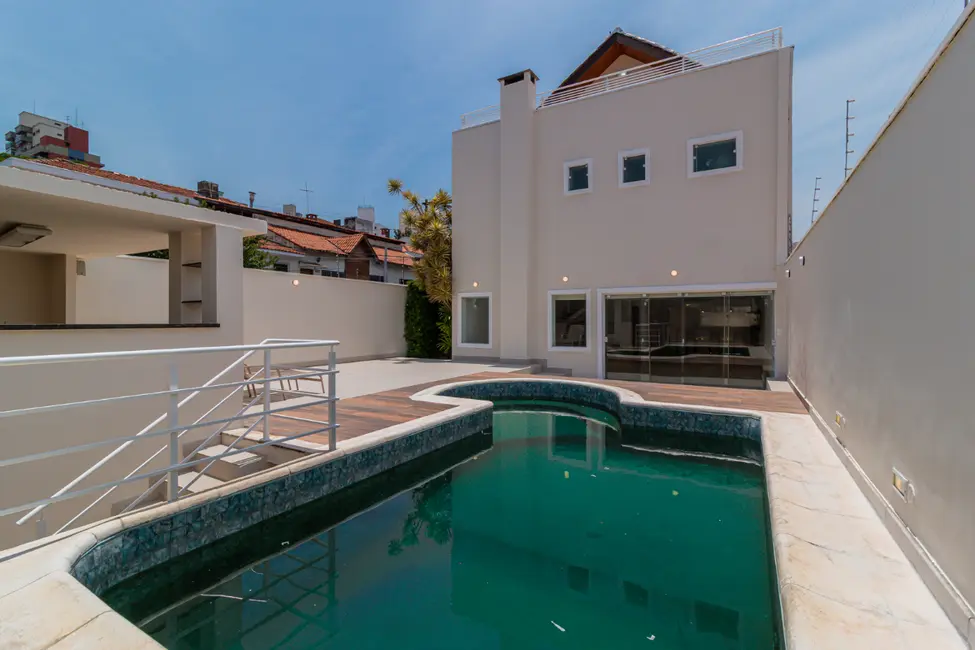 Casa com 4 quartos à venda, 405m2 em Mirandópolis, São Paulo - SP - imagem 1 Foto 1 de Casa com 4 quartos à venda, 405m2 em Mirandópolis, São Paulo - SP