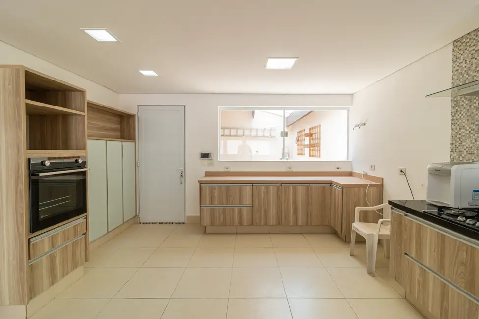 Casa com 4 quartos à venda, 405m2 em Mirandópolis, São Paulo - SP - imagem 3 Foto 3 de Casa com 4 quartos à venda, 405m2 em Mirandópolis, São Paulo - SP