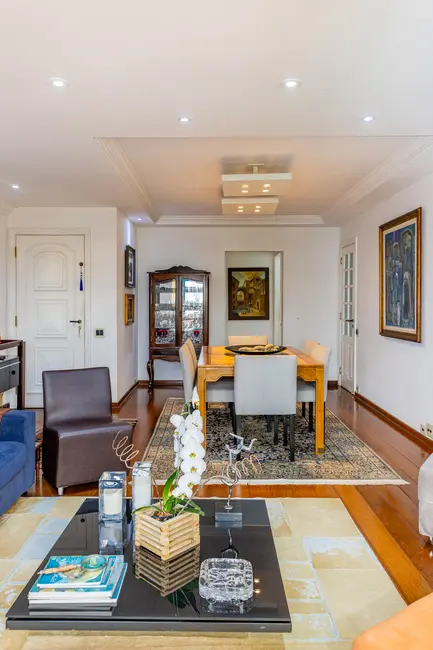Foto 7 de Apartamento com 3 quartos à venda, 222m2 em Vila Nova Conceição, São Paulo - SP