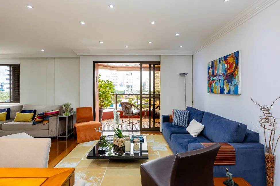 Foto 2 de Apartamento com 3 quartos à venda, 222m2 em Vila Nova Conceição, São Paulo - SP