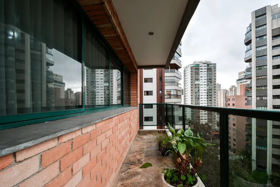 Apartamento com 4 quartos à venda, 452m2 em Moema, São Paulo - SP - imagem 7 Foto 7 de Apartamento com 4 quartos à venda, 452m2 em Moema, São Paulo - SP