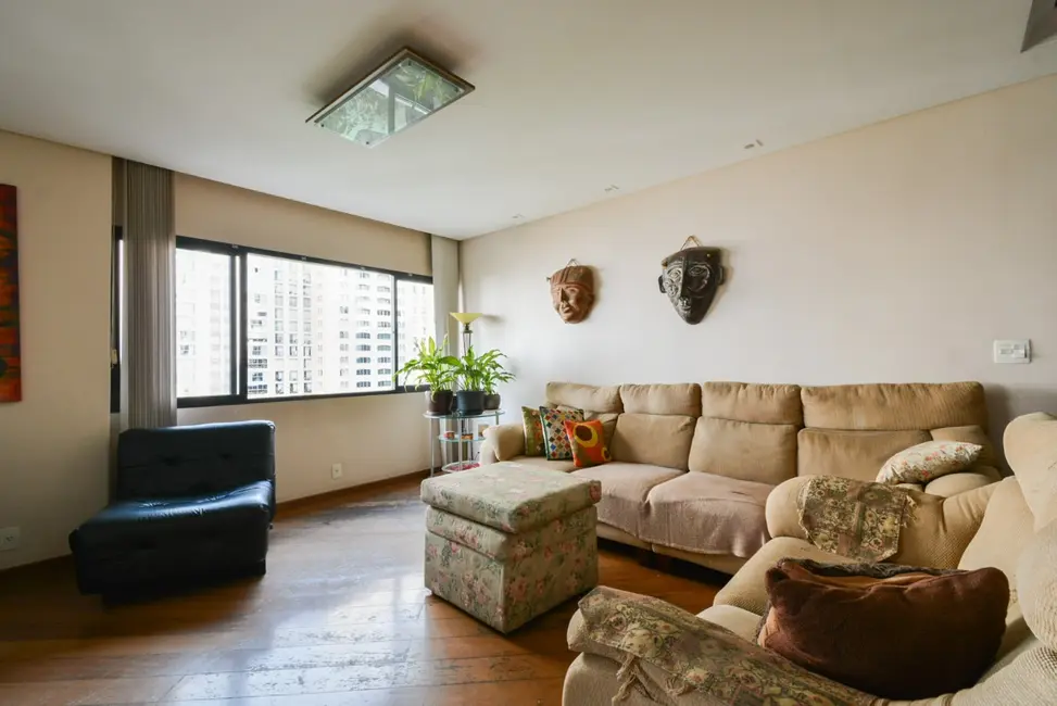 Foto 3 de Apartamento com 3 quartos à venda, 220m2 em Morro dos Ingleses, São Paulo - SP
