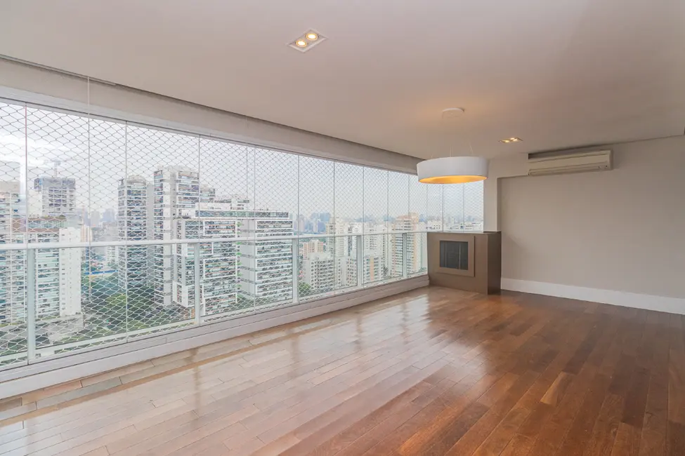 Apartamento com 2 quartos para alugar, 138m2 em São Paulo - SP - imagem 3 Foto 3 de Apartamento com 2 quartos para alugar, 138m2 em São Paulo - SP
