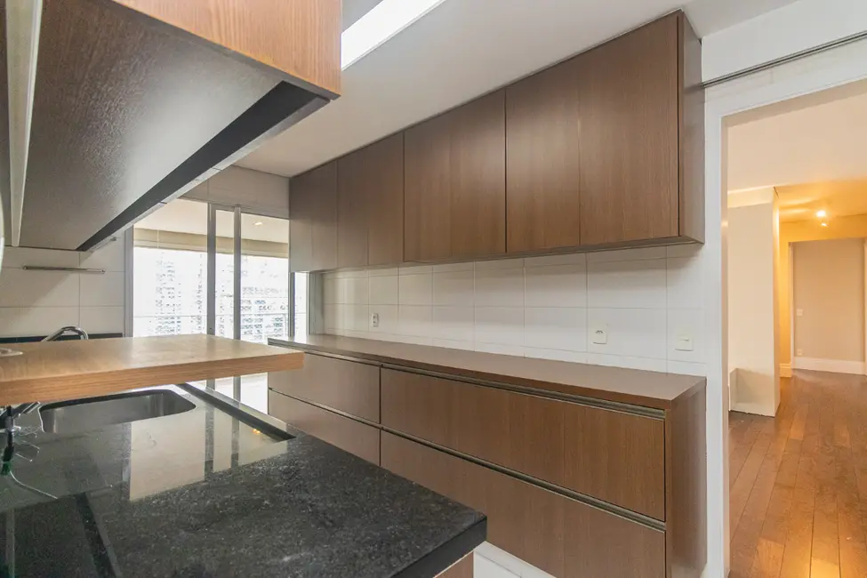 Apartamento com 2 quartos para alugar, 138m2 em São Paulo - SP - imagem 9 Foto 9 de Apartamento com 2 quartos para alugar, 138m2 em São Paulo - SP