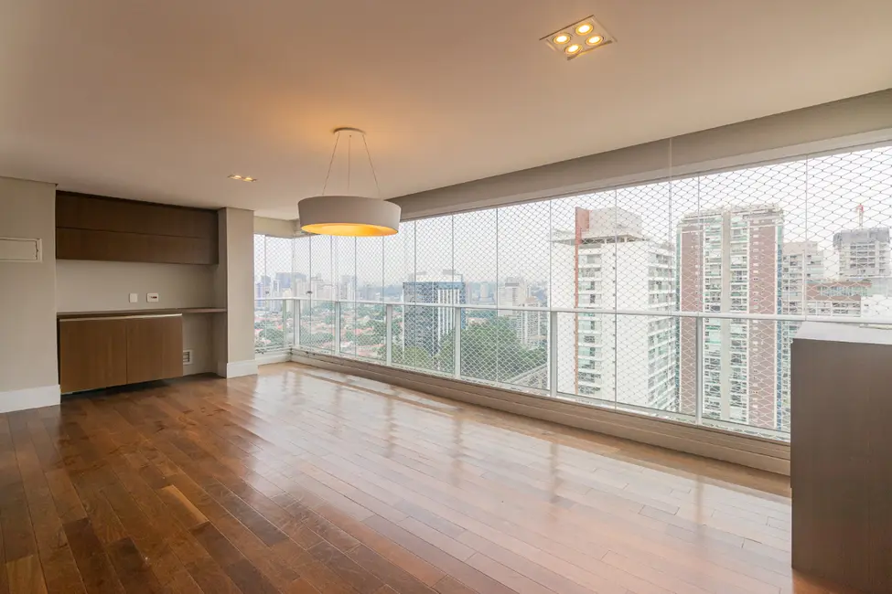 Apartamento com 2 quartos para alugar, 138m2 em São Paulo - SP - imagem 6 Foto 6 de Apartamento com 2 quartos para alugar, 138m2 em São Paulo - SP