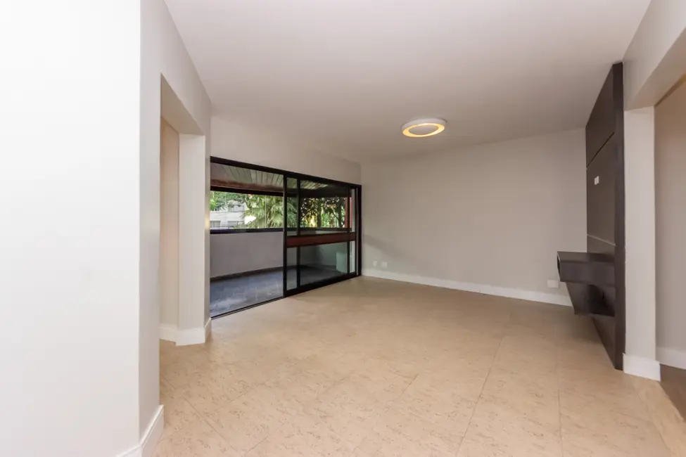 Foto 6 de Apartamento com 4 quartos para alugar, 198m2 em Indianópolis, São Paulo - SP