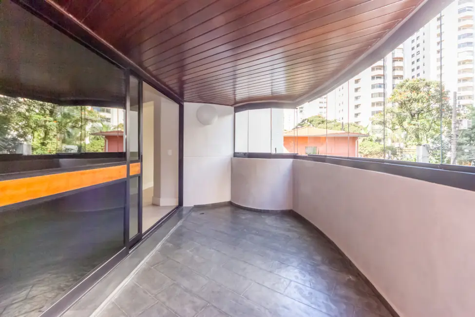 Foto 2 de Apartamento com 4 quartos para alugar, 198m2 em Indianópolis, São Paulo - SP