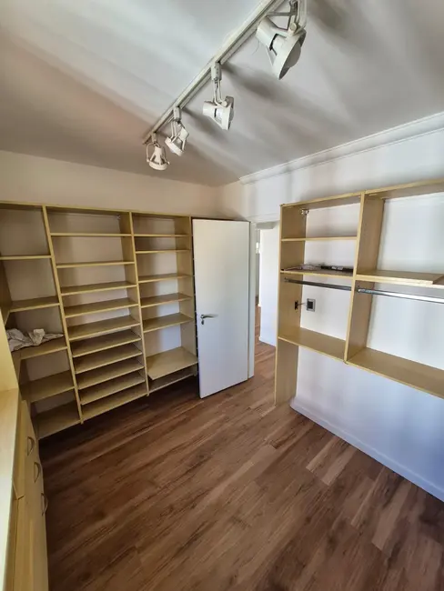 Apartamento com 2 quartos à venda em Moema, São Paulo - SP - imagem 2 Foto 2 de Apartamento com 2 quartos à venda em Moema, São Paulo - SP
