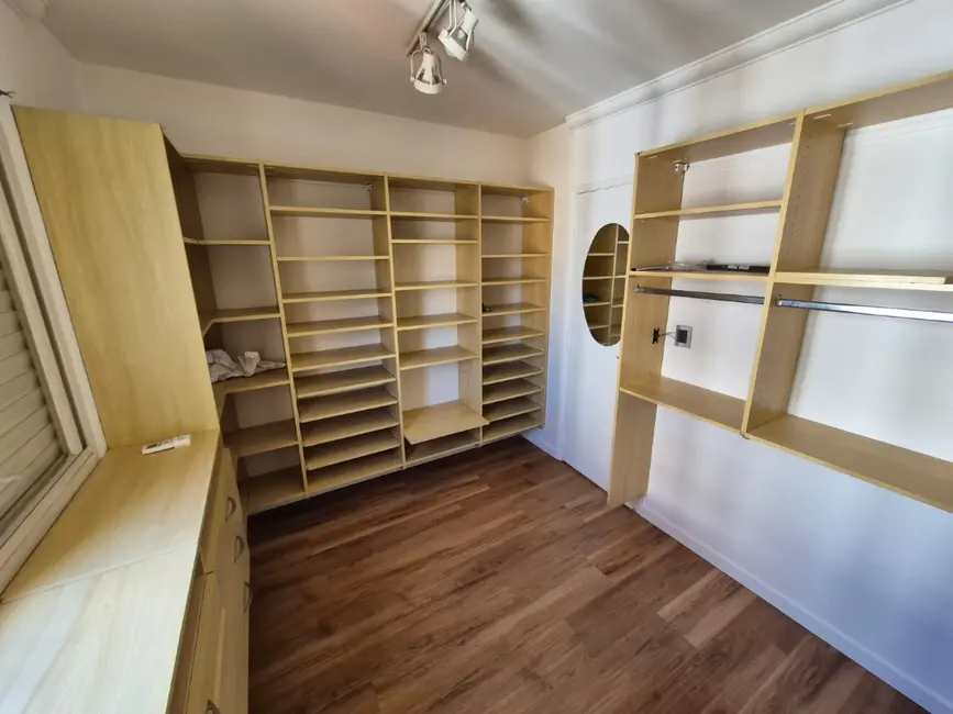 Apartamento com 2 quartos à venda em Moema, São Paulo - SP - imagem 4 Foto 4 de Apartamento com 2 quartos à venda em Moema, São Paulo - SP