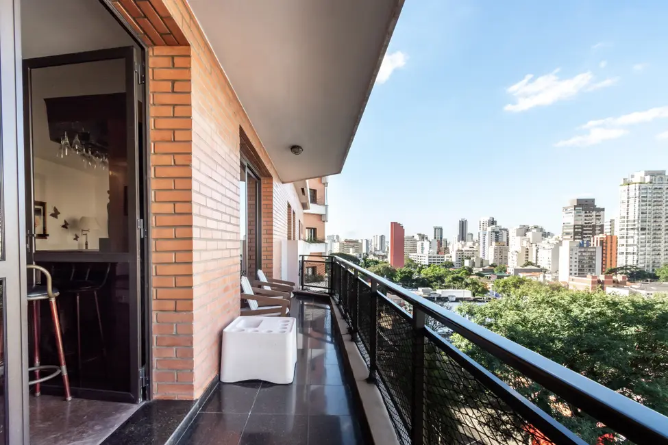 Foto 9 de Apartamento com 4 quartos à venda, 193m2 em Pacaembu, São Paulo - SP