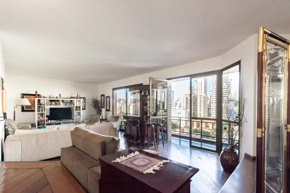 Foto 1 de Apartamento com 4 quartos à venda, 193m2 em Pacaembu, São Paulo - SP