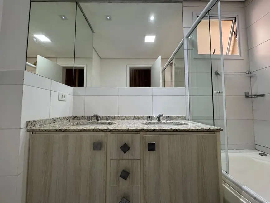 Apartamento com 3 quartos à venda, 211m2 em Vila Progredior, São Paulo - SP - imagem 4 Foto 4 de Apartamento com 3 quartos à venda, 211m2 em Vila Progredior, São Paulo - SP