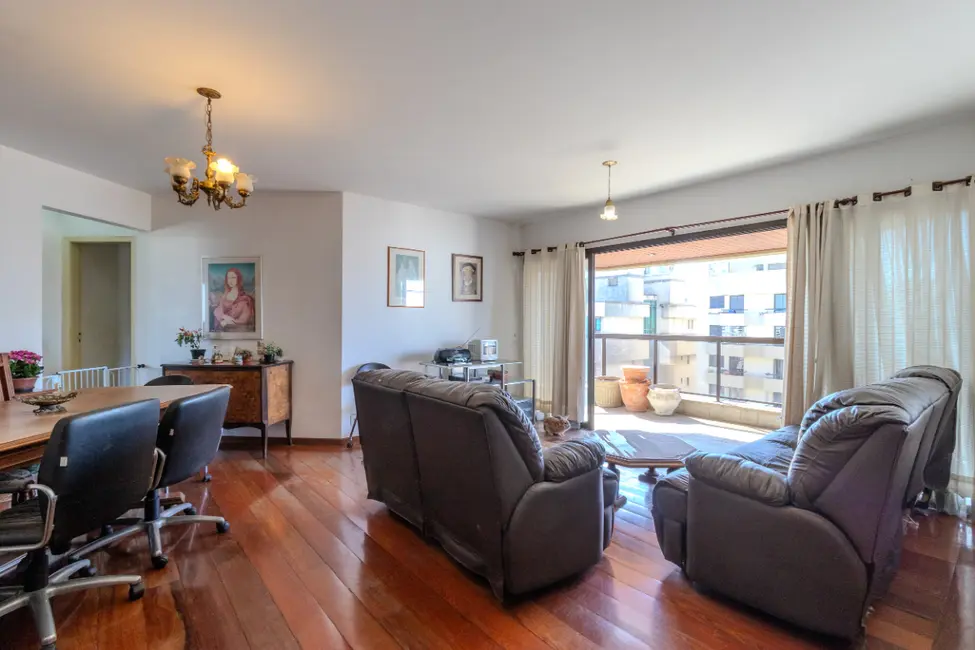 Apartamento com 4 quartos à venda, 148m2 em Moema, São Paulo - SP - imagem 1 Foto 1 de Apartamento com 4 quartos à venda, 148m2 em Moema, São Paulo - SP