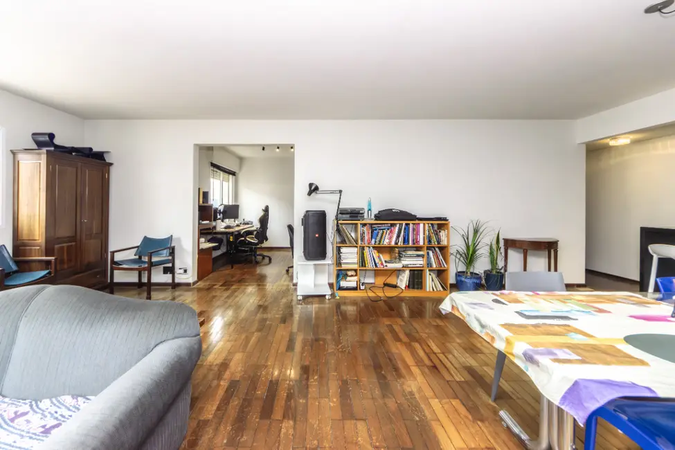 Foto 8 de Apartamento com 3 quartos à venda em Itaim Bibi, São Paulo - SP