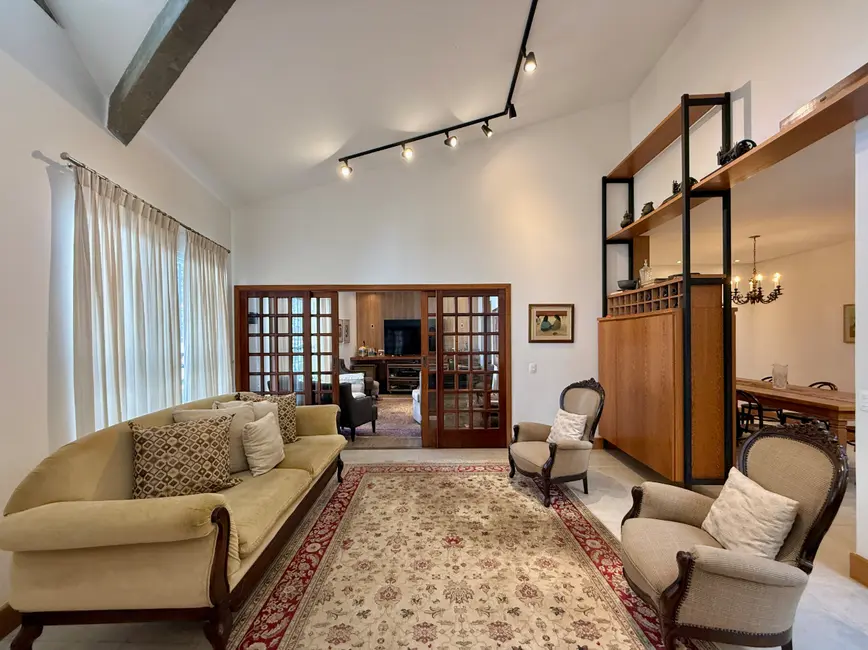 Casa com 4 quartos à venda, 590m2 em Jardim dos Estados, São Paulo - SP - imagem 8 Foto 8 de Casa com 4 quartos à venda, 590m2 em Jardim dos Estados, São Paulo - SP