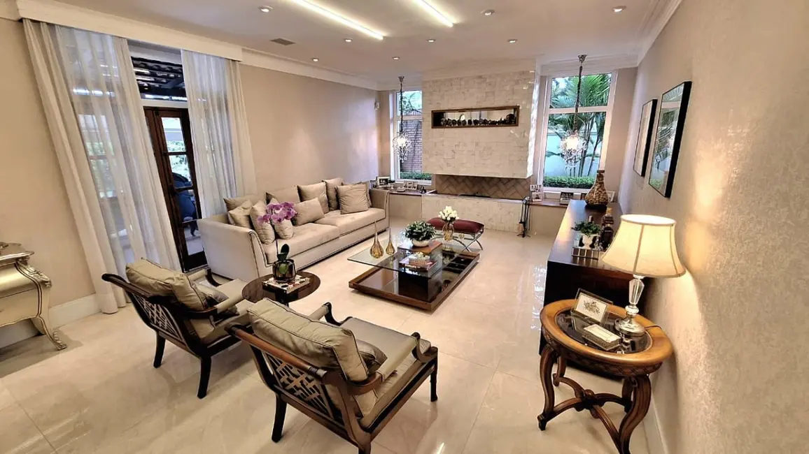 Foto 1 de Casa com 3 quartos à venda, 860m2 em Jardim Leonor, São Paulo - SP