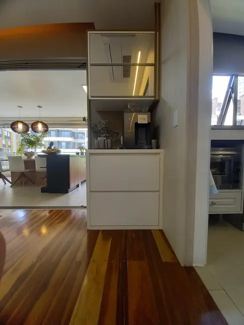 Apartamento com 3 quartos à venda, 150m2 em Vila Madalena, São Paulo - SP - imagem 8 Foto 8 de Apartamento com 3 quartos à venda, 150m2 em Vila Madalena, São Paulo - SP