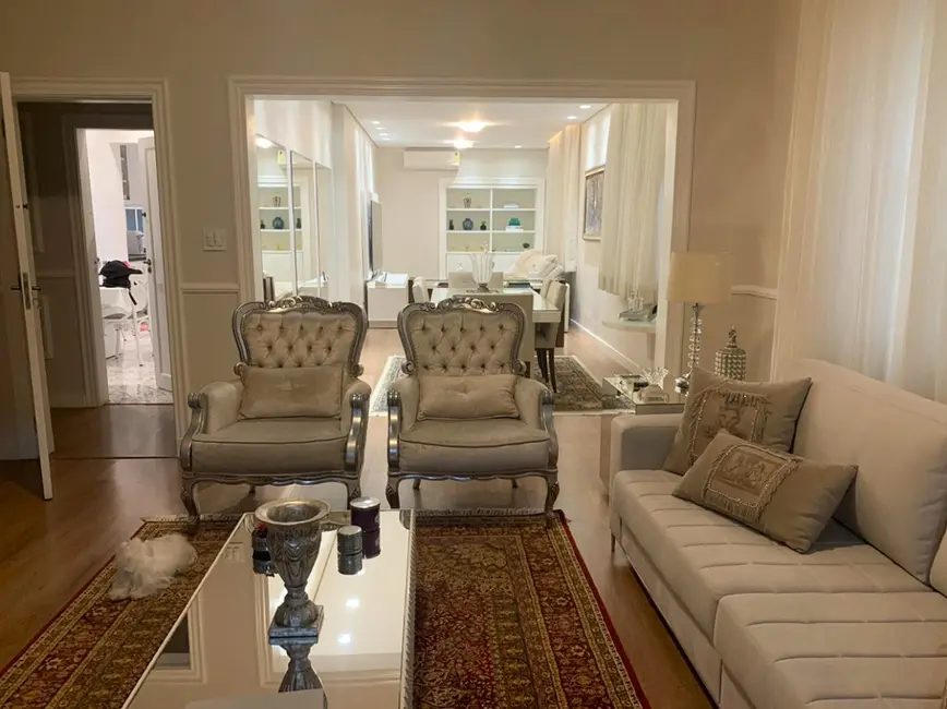 Casa com 5 quartos à venda, 380m2 em Jardim Paulista, São Paulo - SP - imagem 3 Foto 3 de Casa com 5 quartos à venda, 380m2 em Jardim Paulista, São Paulo - SP