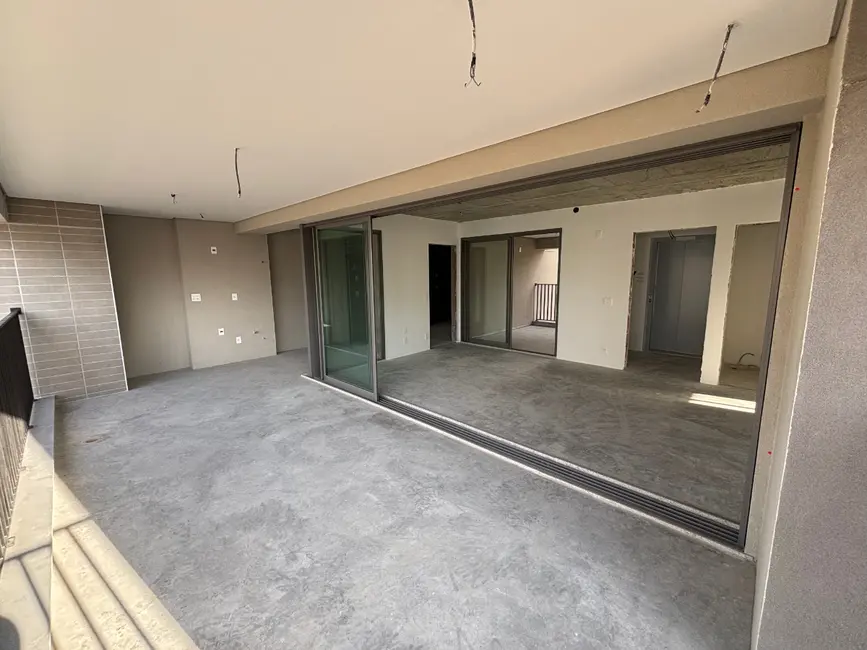Foto 3 de Apartamento com 3 quartos à venda em Moema, São Paulo - SP