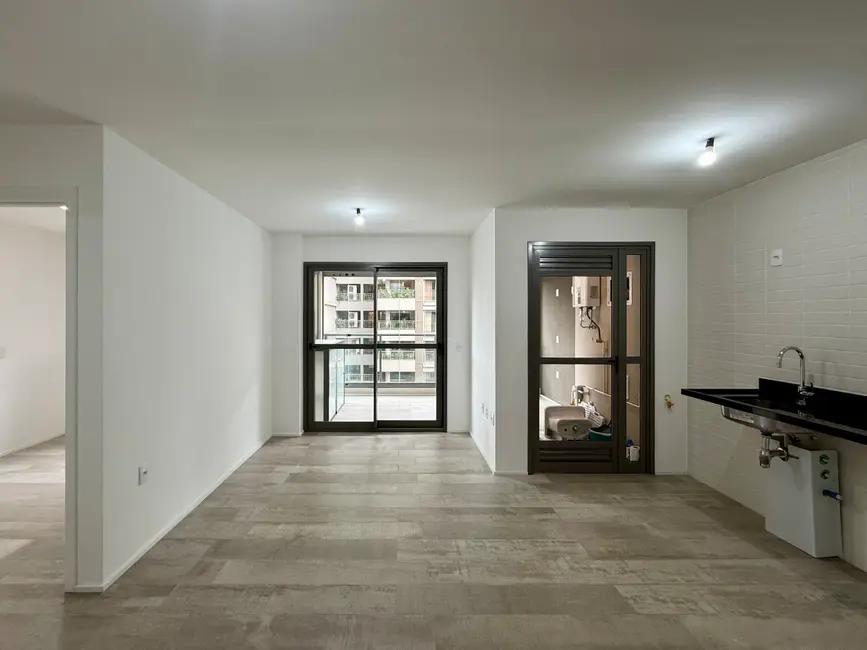 Foto 2 de Apartamento com 2 quartos à venda em Moema, São Paulo - SP