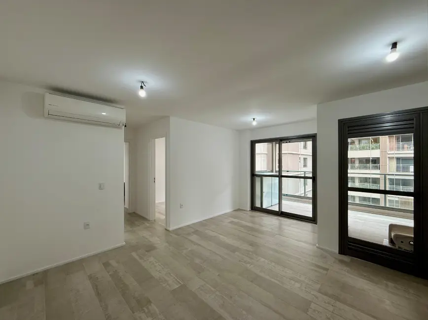 Foto 1 de Apartamento com 2 quartos à venda em Moema, São Paulo - SP