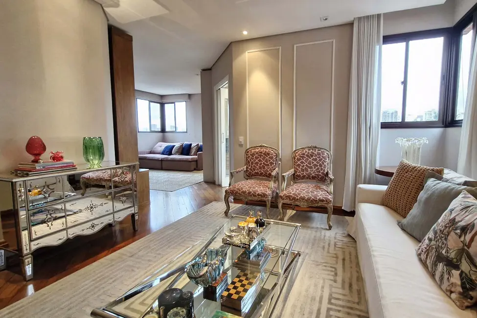 Foto 5 de Apartamento com 4 quartos à venda, 240m2 em Moema, São Paulo - SP