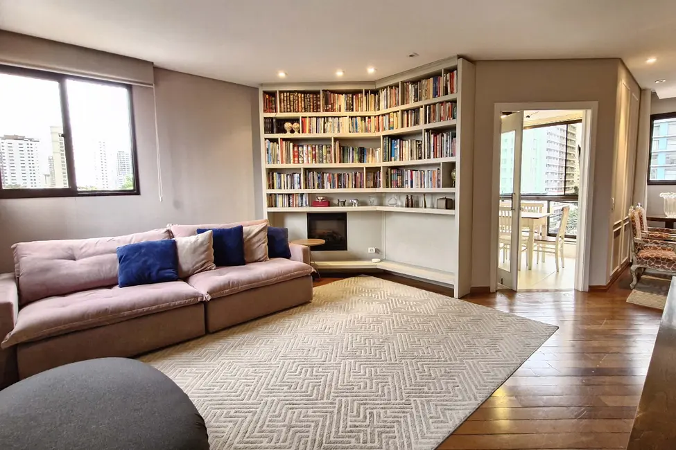Foto 7 de Apartamento com 4 quartos à venda, 240m2 em Moema, São Paulo - SP