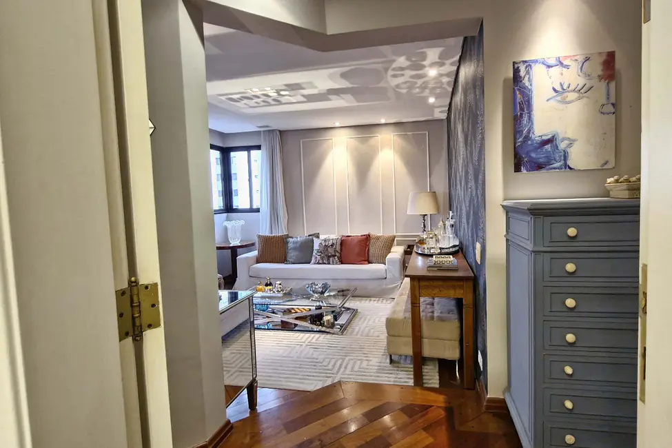 Foto 2 de Apartamento com 4 quartos à venda, 240m2 em Moema, São Paulo - SP