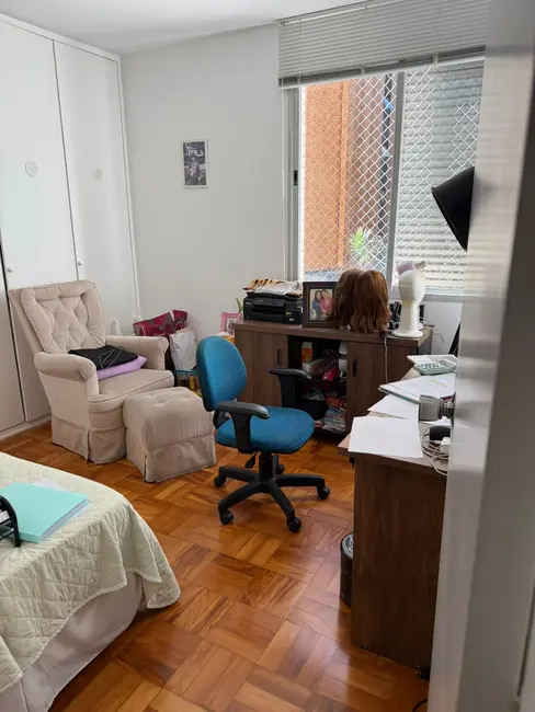 Apartamento com 3 quartos à venda, 127m2 em Higienópolis, São Paulo - SP - imagem 4 Foto 4 de Apartamento com 3 quartos à venda, 127m2 em Higienópolis, São Paulo - SP